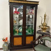 ویترین انتیک