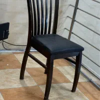 صندلی چوبی