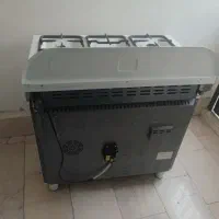 اجاق گاز ۴ فر