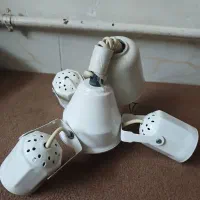 لوستر فلزی آویزی سه شاخه