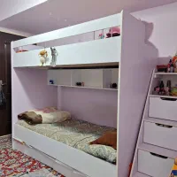 تخت دوطبقه سفید تمیز و شیک