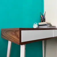 میز تحریر و صندلی