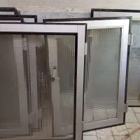 لَت پنجره الومینیومی