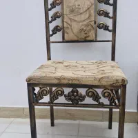 صندلی آهنی