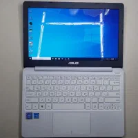 لپ تاپ ایسوس کوچک