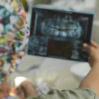 دندانپزشکی دکتر شمشیر