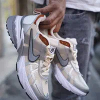 پخش و تولید انواع مارک های کفش کتونی عمده