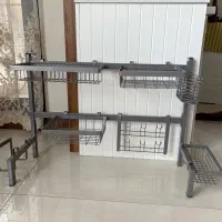 آبچکان پشت پنجره