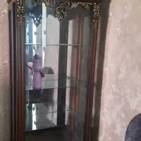 ویترین آینه ای با نورپردازی