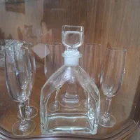 ست تنگ و گیلاس