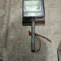 پروژکتور.نورافکن.