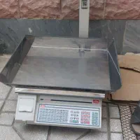 ترازو دیجیتال محک