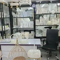 فروش وکرایه لباس عروس ولوازم بله برون و عقد