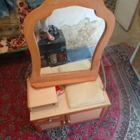 میز آرایشی