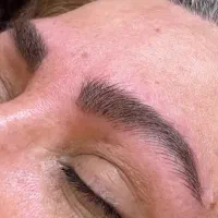 اجرا و آموزش آرایش دائم با مدرک فنی حرفه ای