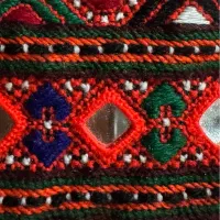 اینه دوز و‌چهار دانوک پری
