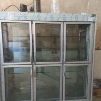 یخچال ۶در دوطرف ویترین
