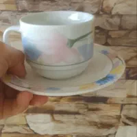 فنجان ونعلبکی