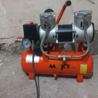 پمپ باد ۱۲ لیتری در حد نو