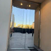 درب لابی، مغازه و طلا فروشی