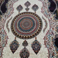 فرش و پشتی