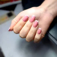 کاشت و ژلیش ناخن(ویژه تکمیل آلبوم)باقیمت استثنایی
