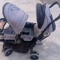 کالسکه دوقلو