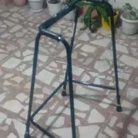 واکر در حد نو بسیار تمیز