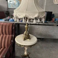 آباژور و میز برنز و سنگی کلاسیک، تمیز و قدیمی
