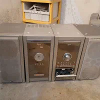 ضبط و پخش دوکاره سی دی و کاست خور رادیو هم داره