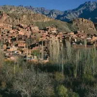 زمین-باغی-کنار-جاده-روستای-تکیه-سادات