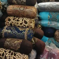 پشتی سنتی شاه‌نشین با پارچه مخمل و شانل