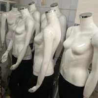 مانکن عروسکی زنانه