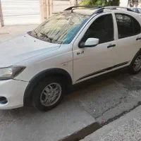 کوییک r