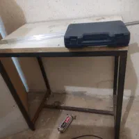 دو عدد میز محکم با اسکلت قوطی و طبقات MDF