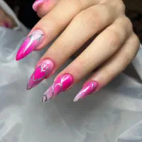 آموزش خصوصی کاشت ناخن