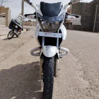 اپاچی180|موتورسیکلت|شاهین دژ, |دیوار