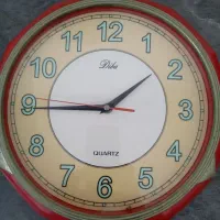 ساعت دیواری