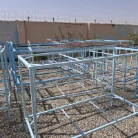 تخت آهنی