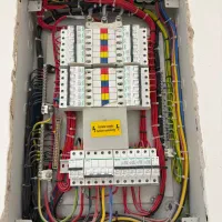 عیب یابی/ برق کاری/دوربین مداربسته/لاینر/دزدگیر