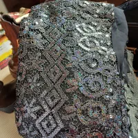 مقداری وسایل شخصی بفروش میرسه