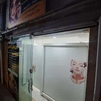 پارتیشن جدا کننده پاراوان در اتاق اداری آرایشگاه