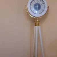 ساعت ایستاده
