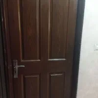 سه عدد درب دو عدد اتاق خواب یک عدد سرویس