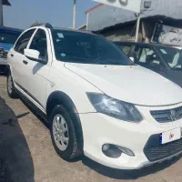 کوئیک آر  سفید مشکی مدل ۴۰۲