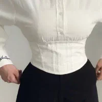 نیازمند مدل و ادمین حضوری