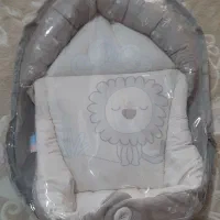 آغوشی نوزاد