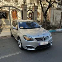 برلیانس نقرای بدون رنگ در حد صفر