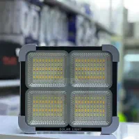 پروژکتور خورشیدی ۴ باتری