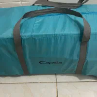 تخت پارک کنار مادر
